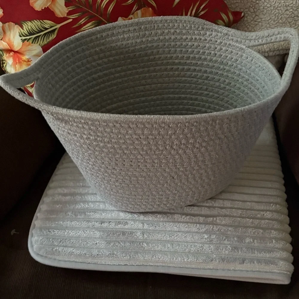 HD Gray Woven Basket with Handles new without tags . Sz 12x6x10 6x8.7 inches